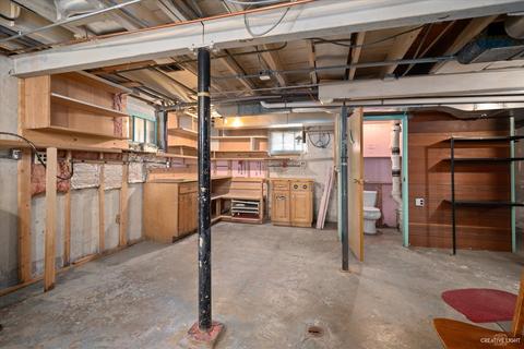 910 N Main St, Wheaton, IL 60187 photo 29
