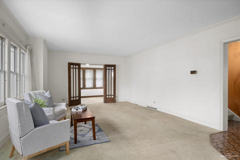 910 N Main St, Wheaton, IL 60187 photo 8