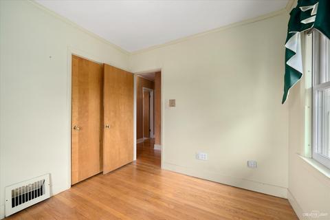 910 N Main St, Wheaton, IL 60187 photo 23