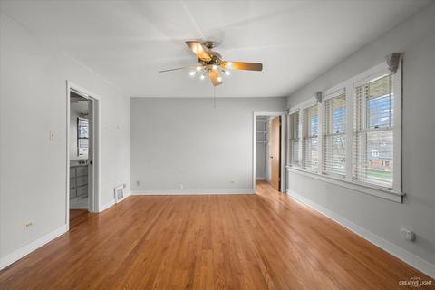 910 N Main St, Wheaton, IL 60187 photo 19