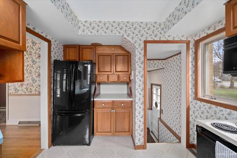 910 N Main St, Wheaton, IL 60187 photo 16