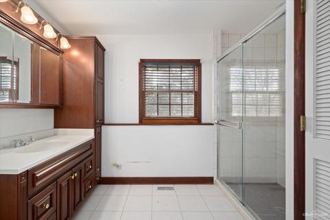 910 N Main St, Wheaton, IL 60187 photo 21