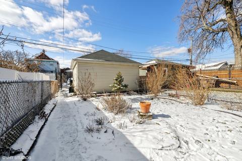1418 N Ridgeway Ave, Chicago, IL 60651 photo 13
