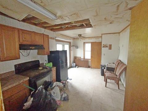 2223 Main St, Peru, IL 61354 photo 6