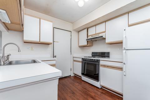 327 Gregory St, Aurora, IL 60504 photo 7