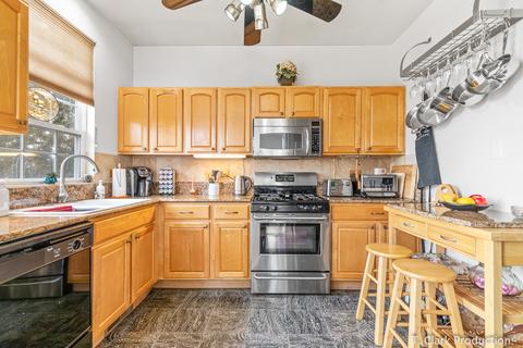 554 Pinebrook Dr, Bolingbrook, IL 60490 photo 18