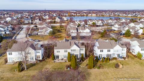554 Pinebrook Dr, Bolingbrook, IL 60490 photo 7