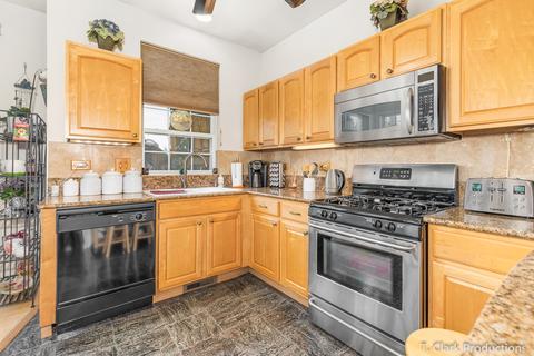554 Pinebrook Dr, Bolingbrook, IL 60490 photo 36