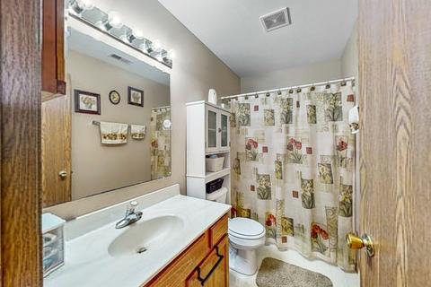 3712 Pebble Crk, Mchenry, IL 60050 photo 13