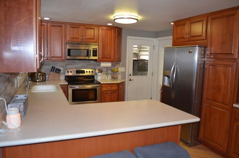 2004 Eagle Dr, Freeport, IL 61032 photo 2