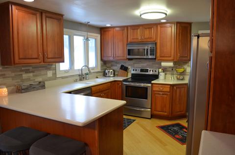 2004 Eagle Dr, Freeport, IL 61032 photo 3