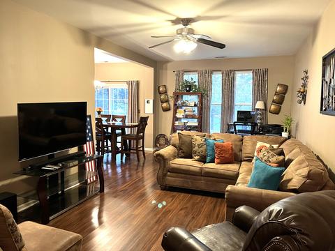 2402 Georgetown Cir, Aurora, IL 60503 photo 2