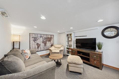 1669 White St, Des Plaines, IL 60018 photo 10