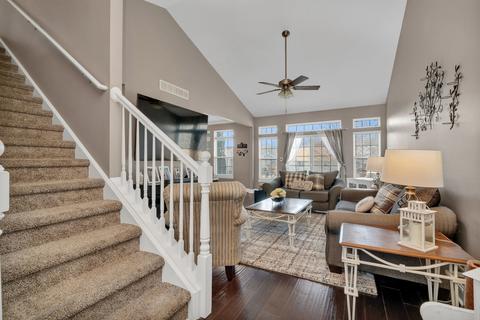 307 Edgewood Dr, Minooka, IL 60447 photo 3