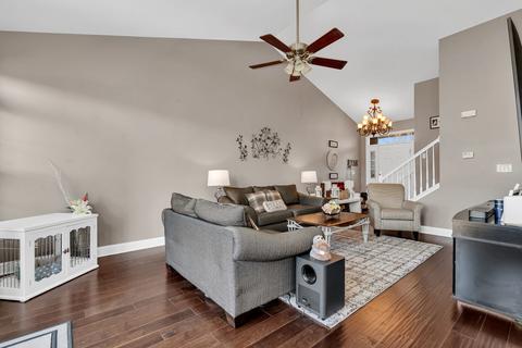 307 Edgewood Dr, Minooka, IL 60447 photo 6