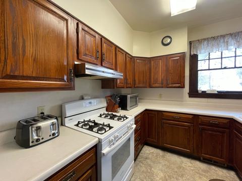 304 E Scott St, Tuscola, IL 61953 photo 9