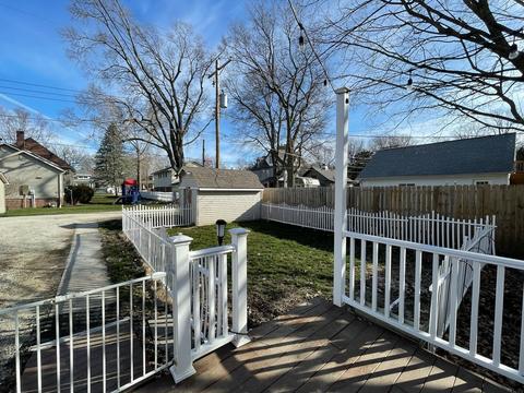 304 E Scott St, Tuscola, IL 61953 photo 35