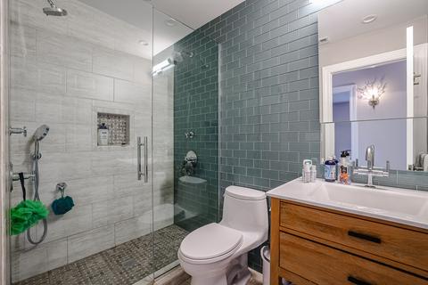 8745 Lyons St, Des Plaines, IL 60016 photo 22