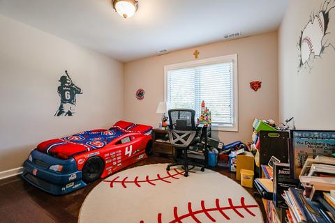8745 Lyons St, Des Plaines, IL 60016 photo 13