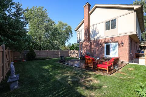 8745 Lyons St, Des Plaines, IL 60016 photo 33