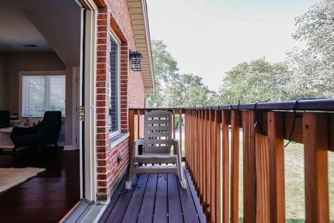 8745 Lyons St, Des Plaines, IL 60016 photo 25