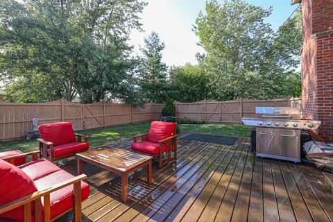 8745 Lyons St, Des Plaines, IL 60016 photo 34