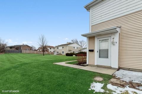 1673 Cornell Dr, Hoffman Estates, IL 60169 photo 2