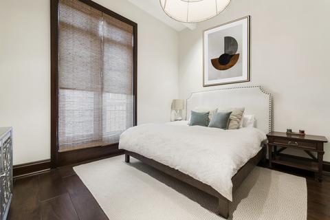 21 E Cedar St, Chicago, IL 60611 photo 23
