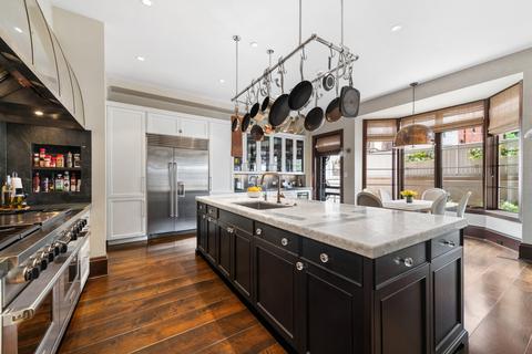 21 E Cedar St, Chicago, IL 60611 photo 7