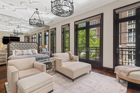 21 E Cedar St, Chicago, IL 60611 photo 13