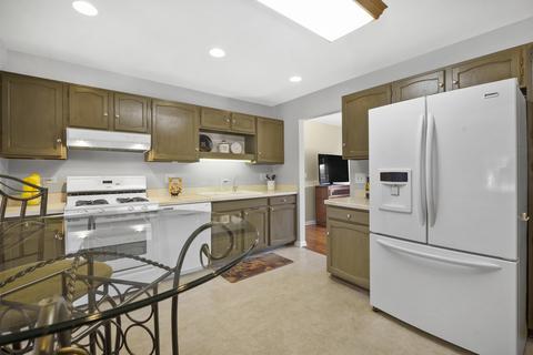 702 San Diego Pl, Bartlett, IL 60103 photo 10