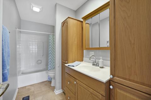702 San Diego Pl, Bartlett, IL 60103 photo 17