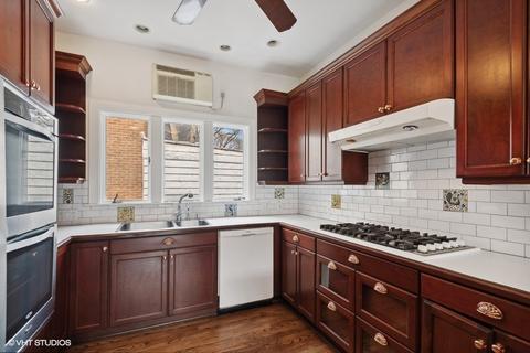 1023 Maple Ave, Evanston, IL 60202 photo 11