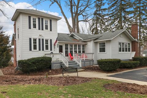 4412 N Riverdale Dr, Mchenry, IL 60051