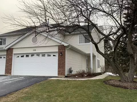 110 Brittany Dr, Streamwood, IL 60107