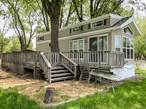 16211 Woodhaven Lks, Sublette, IL 61367