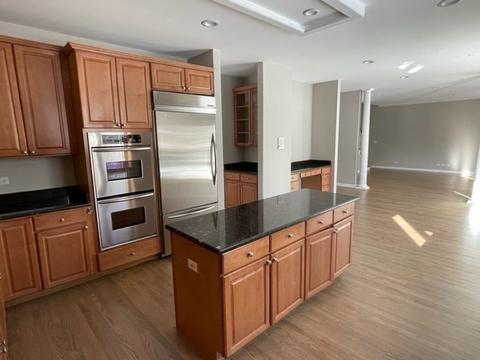 1017 Crystal Ct, Glenview, IL 60025 photo 3