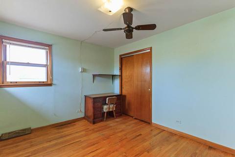 7638 Stickney Ave, Bridgeview, IL 60455 photo 15