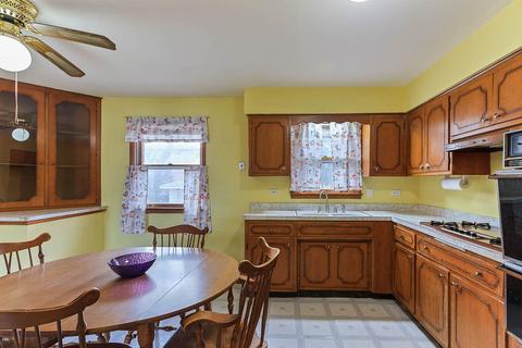 7638 Stickney Ave, Bridgeview, IL 60455 photo 9