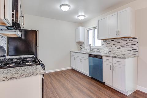 992 Apple Valley Dr, Bartlett, IL 60103 photo 12