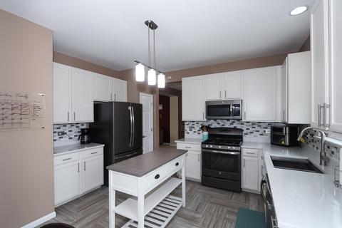 376 Toccoa Ln, Volo, IL 60073 photo 8