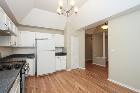 318 Cimarron Rd, Lombard, IL 60148 photo 8