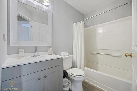 1003 Symphony Dr, Aurora, IL 60504 photo 13