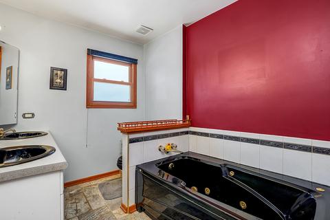6216 Forestview Dr, Oak Forest, IL 60452 photo 13
