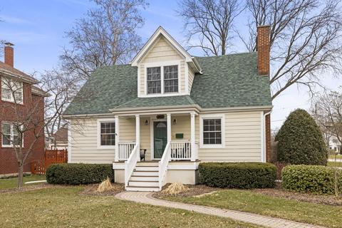 151 S Summit St, Wheaton, IL 60187 photo 2