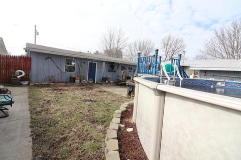 518 E Webster St, Clinton, IL 61727 photo 22