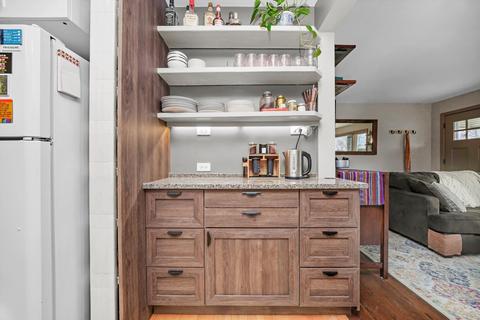 2013 Oakton St, Evanston, IL 60202 photo 8