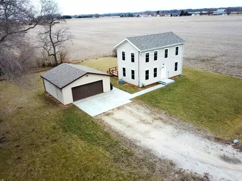 1235 E Southmor Rd, Morris, IL 60450 photo 1