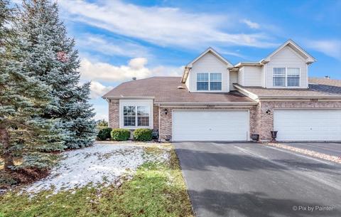 13511 S Golden Eagle Cir, Plainfield, IL 60544 photo 2