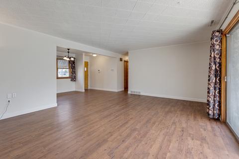 107 Croyden St, Spring Grove, IL 60081 photo 9